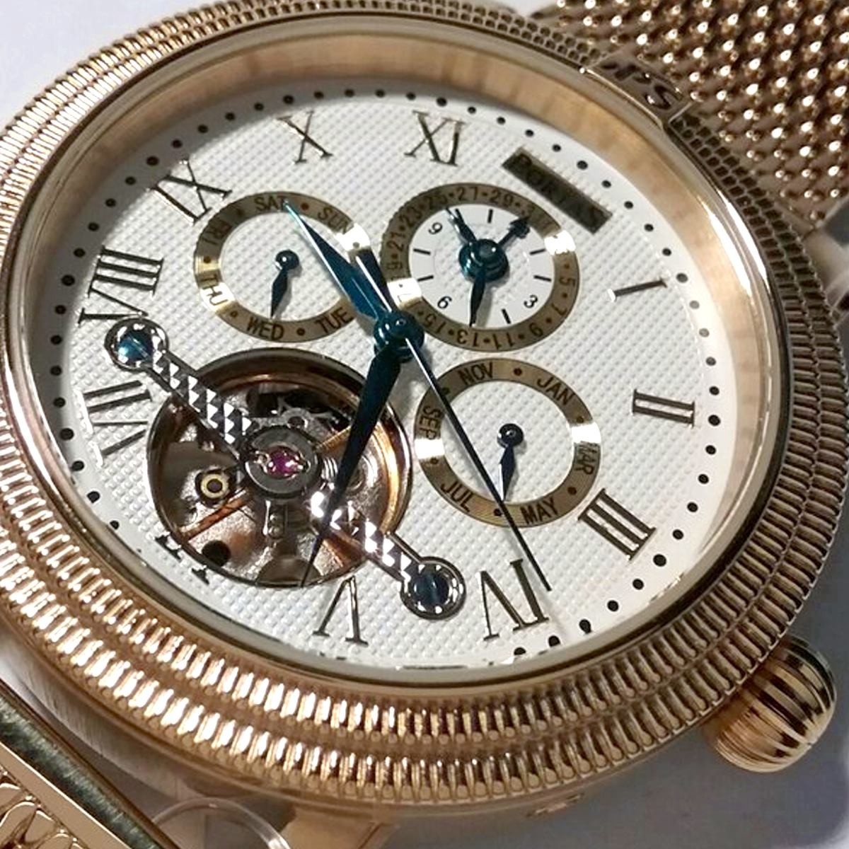 Automatic watch movement 2L31 Choose from a large selection of watch movements
