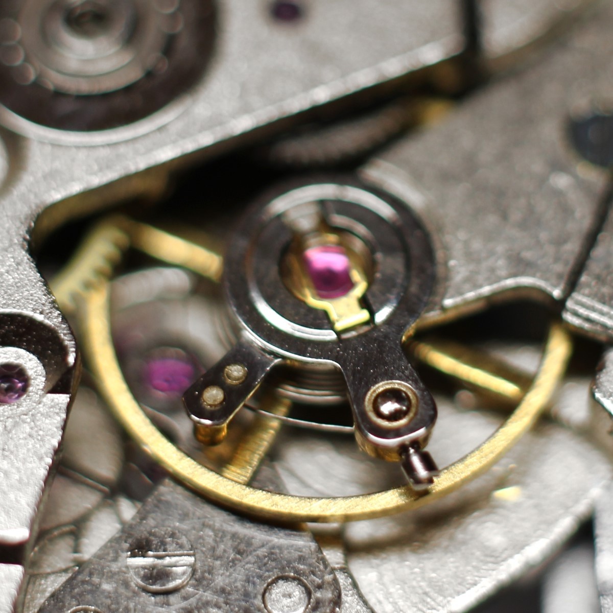 2813 best sale watch movement